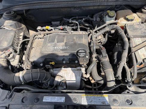 Used 2015 Chevrolet Cruze LT FWD image 19