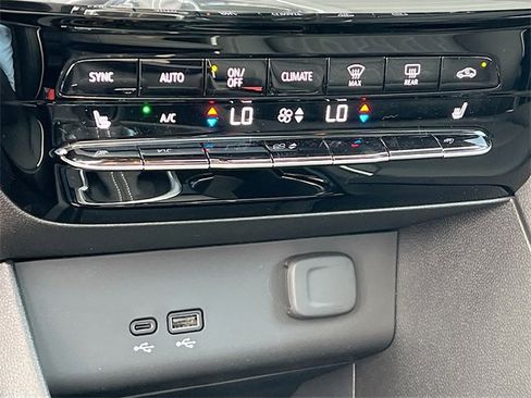 New 2026 Buick Encore GX Avenir w/ Avenir Convenience Package image 11