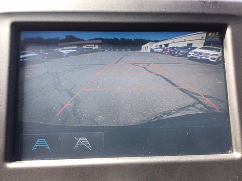 Used 2018 Chevrolet Equinox LT AWD/4WD image 32