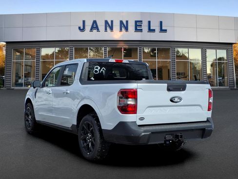 New 2026 Ford Maverick Lariat w/ Black Appearance Package image 4