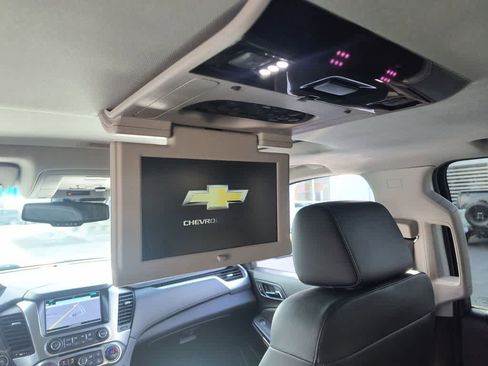 Used 2019 Chevrolet Suburban Premier image 29