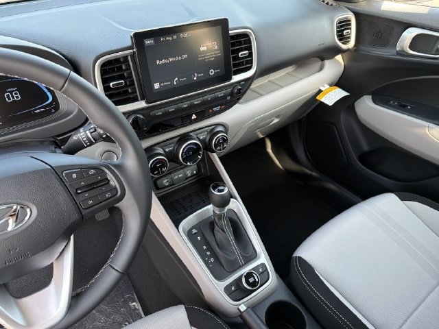 New 2026 Hyundai Venue SEL FWD image 29