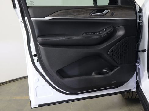 New 2026 Jeep Grand Cherokee L Limited AWD/4WD image 20