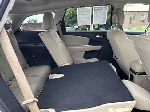 Used 2015 Dodge Journey SXT w/ Flexible Seating Group FWD image 14