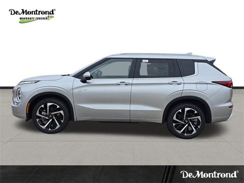 New 2025 Mitsubishi Outlander SEL image 4