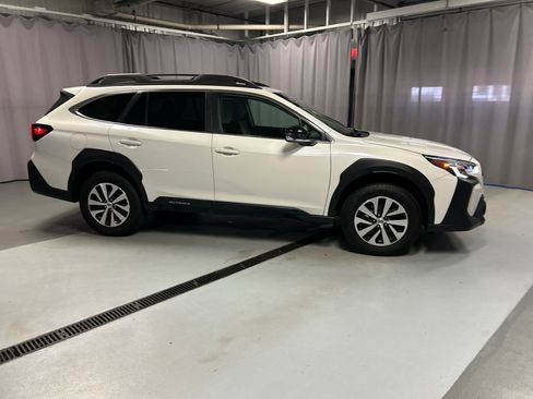 Used 2025 Subaru Outback Premium w/ Popular Package #1A AWD/4WD image 8