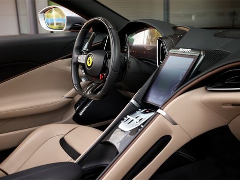 Certified 2024 Ferrari Roma Spider image 41