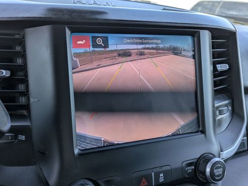 Used 2024 RAM 2500 Big Horn image 17