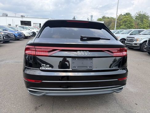 Used 2023 Audi Q8 Premium AWD/4WD image 4