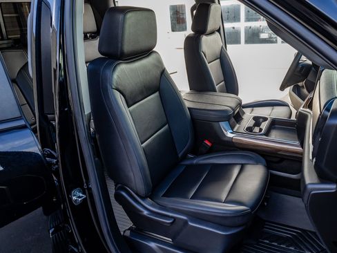 Used 2025 Chevrolet Silverado 2500 LT w/ Trail Boss Package image 30