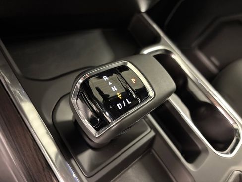 New 2026 GMC Sierra 1500 SLT image 40