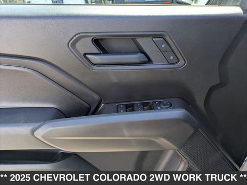 Used 2025 Chevrolet Colorado W/T RWD image 10