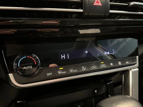 Used 2023 Kia Seltos EX image 15