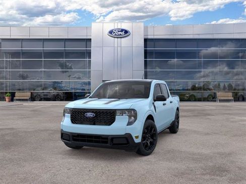 New 2026 Ford Maverick XLT w/ Equipment Group 301A AWD/4WD image 2