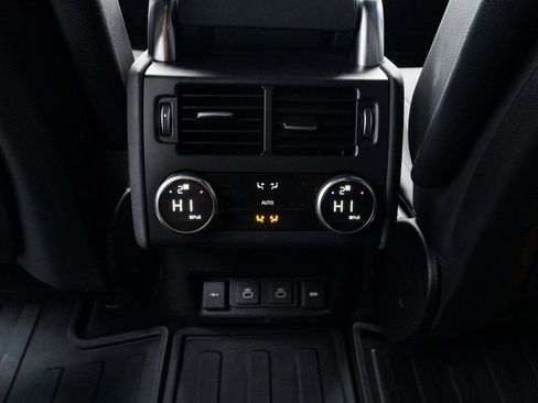 Used 2021 Land Rover Discovery S R-Dynamic AWD/4WD image 16