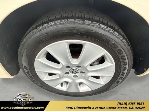 Used 2008 Volkswagen Beetle S FWD image 21