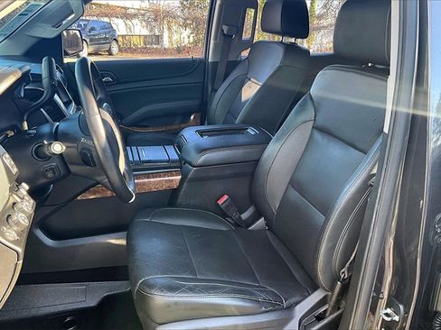 Certified 2017 Chevrolet Suburban Premier image 18