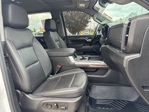 Used 2024 Chevrolet Silverado 2500 LTZ w/ LTZ Convenience Package AWD/4WD image 42