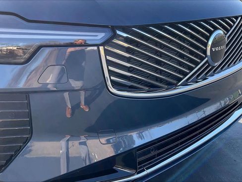 Used 2025 Volvo XC90 B6 Core w/ Protection Package Premier image 34