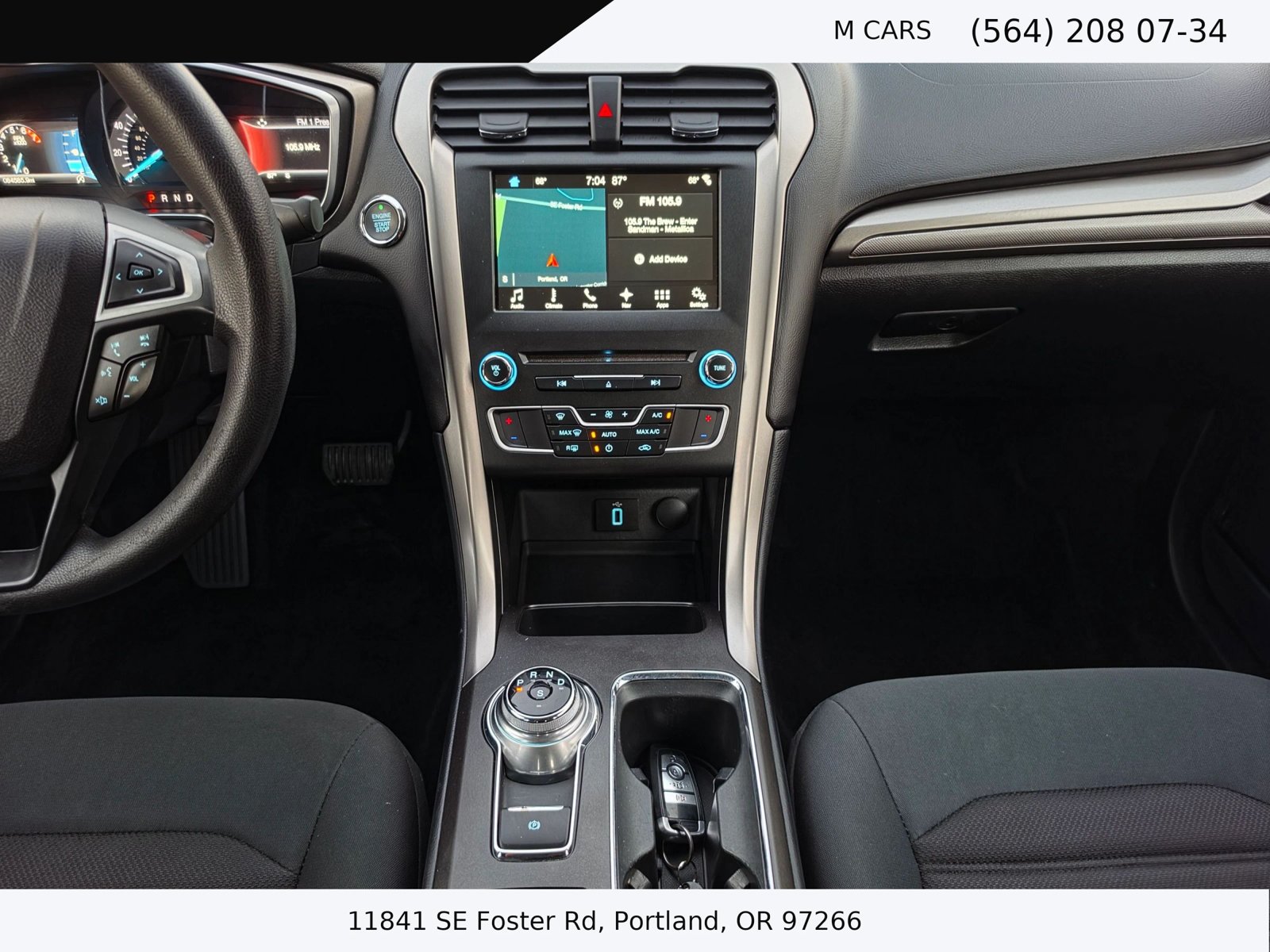 Used 2017 Ford Fusion SE w/ Fusion SE Technology Package FWD image 16