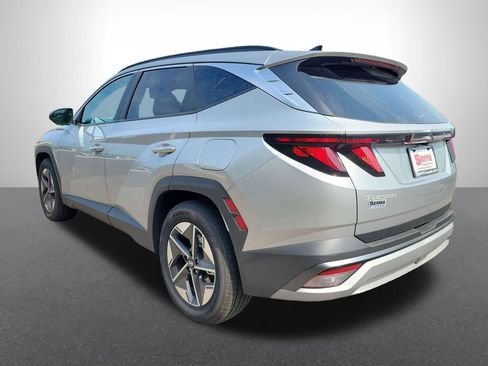 Used 2026 Hyundai Tucson SEL FWD image 3