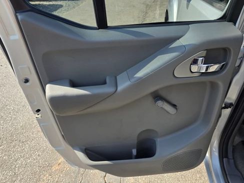 Used 2014 Nissan Frontier S AWD/4WD image 33
