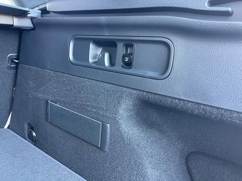 Certified 2025 Mercedes-Benz GLC 350e GLC 350e image 58