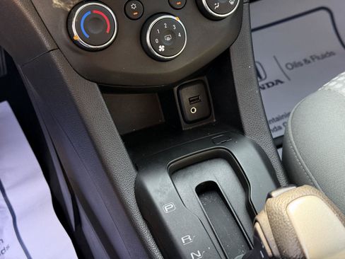 Used 2017 Chevrolet Sonic LT FWD image 15