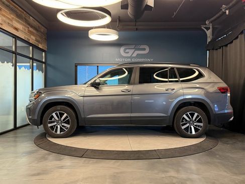 Used 2023 Volkswagen Atlas SE image 6
