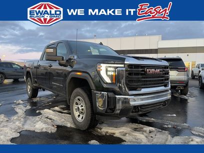 New 2025 GMC Sierra 2500 Pro w/ Convenience Package