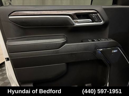 Used 2023 Chevrolet Silverado 1500 LTZ AWD/4WD image 12