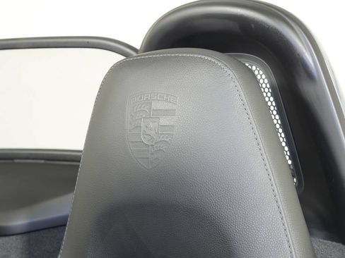 Certified 2017 Porsche 718 Boxster S RWD image 32