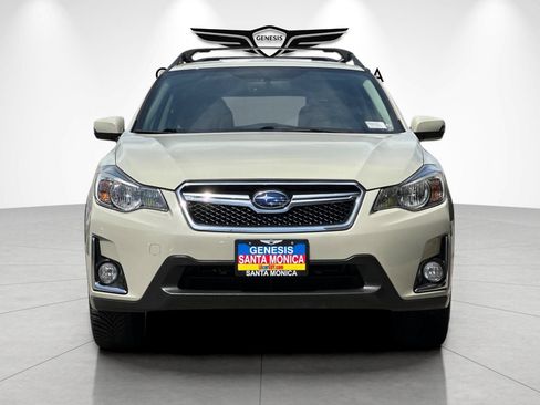 Used 2017 Subaru Crosstrek 2.0i Limited AWD/4WD image 10