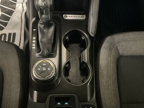 Used 2022 Ford Bronco Big Bend image 19