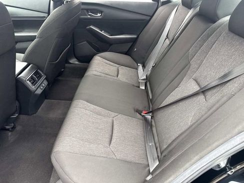 Used 2025 Honda Accord SE image 15