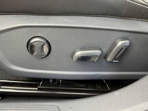 New 2026 Volkswagen Jetta SE FWD image 8