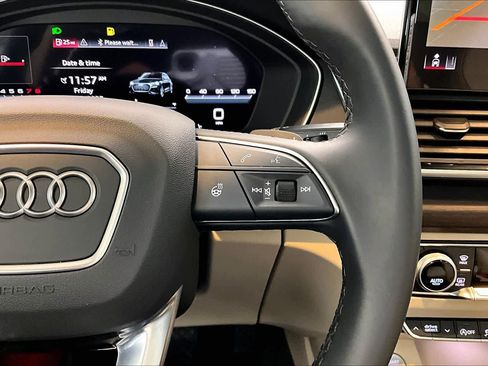 Certified 2025 Audi Q5 2.0T Premium Plus w/ Premium Plus Package image 24