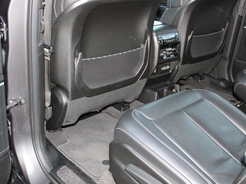 Used 2021 Jeep Grand Cherokee L Limited image 41