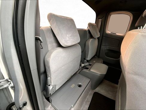 Used 2010 Toyota Tacoma PreRunner image 25