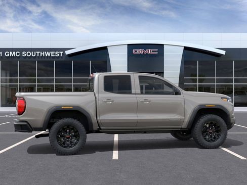 New 2026 GMC Canyon Elevation w/ Convenience Package image 29
