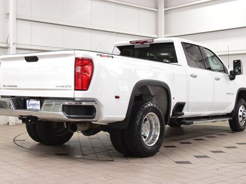 Used 2024 Chevrolet Silverado 3500 LTZ w/ LTZ Convenience Package AWD/4WD image 8