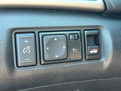 Used 2015 Nissan Sentra S FWD image 22