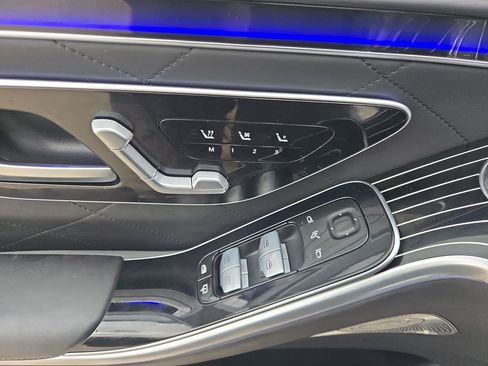 Used 2023 Mercedes-Benz S 500 4MATIC w/ AMG Line image 32