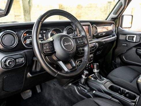 Used 2021 Jeep Wrangler Unlimited Sport image 25