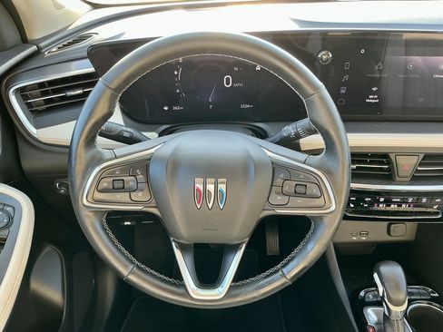 Used 2024 Buick Encore GX Avenir image 40