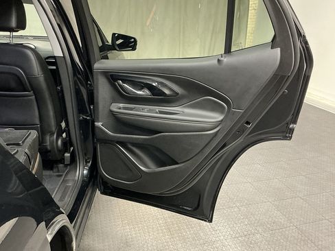 Used 2024 GMC Terrain AT4 w/ LPO, Floor Liner Package AWD/4WD image 31