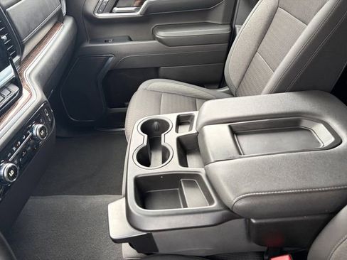 Certified 2024 GMC Sierra 1500 SLE image 10