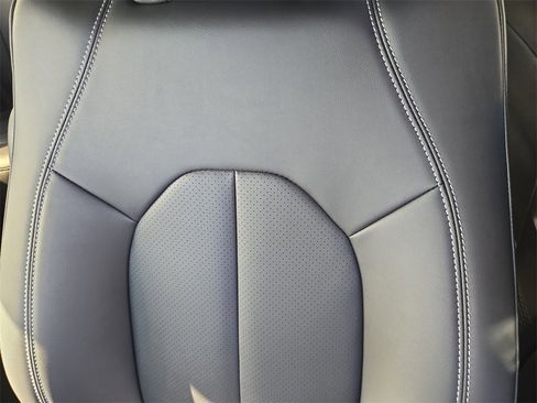 New 2025 Chrysler Voyager LX image 8