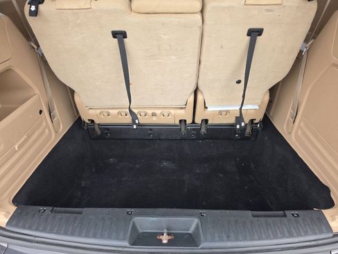 Used 2015 Dodge Grand Caravan American Value Package FWD image 18