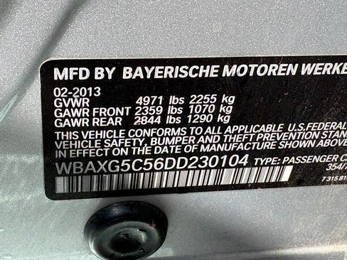 Used 2013 BMW 528i Sedan RWD image 16